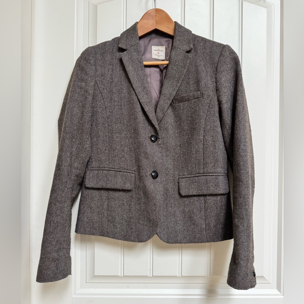 Gap The Academy Blazer in Brown Tweed Herringbone Wool Blend. Size 0